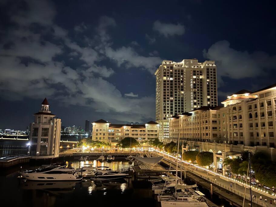 2Beds Seaview Straits Quay Comes With Carpark And Hothub Bagan Jermal Kültér fotó
