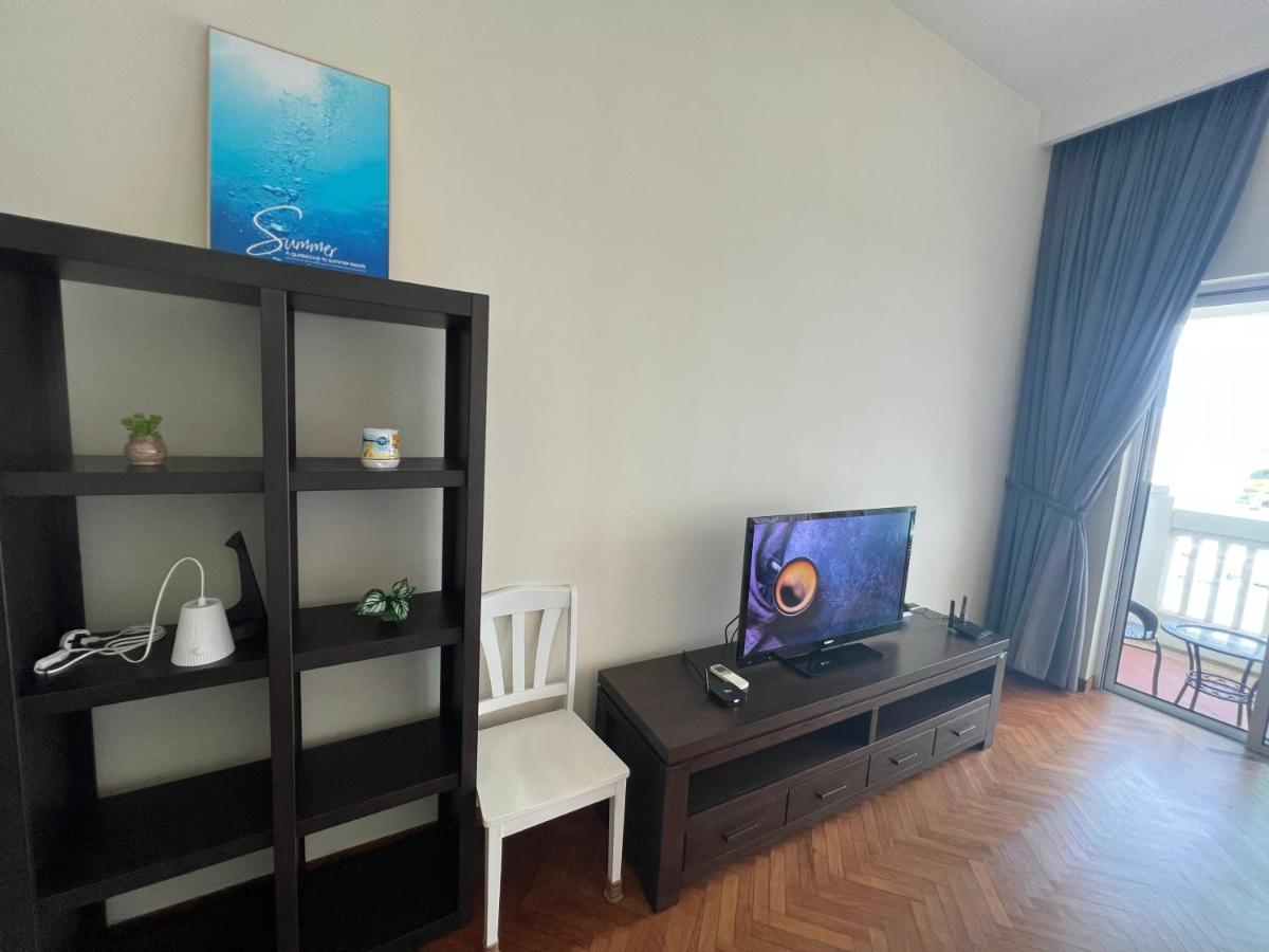 2Beds Seaview Straits Quay Comes With Carpark And Hothub Bagan Jermal Kültér fotó